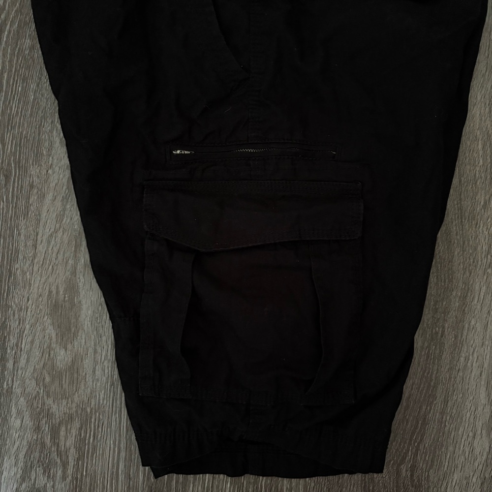 CSG Black Cargo Men Shorts Size 36 - Picture 4 of 5